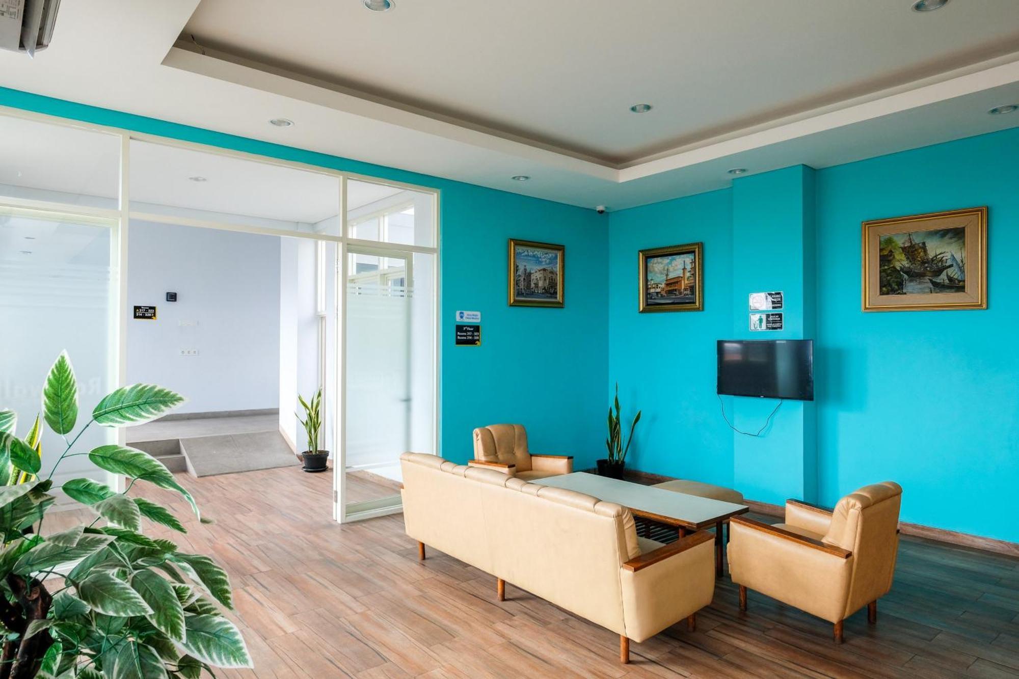 Sans Hotel Rajawali Surabaya By Reddoorz Krembangan Kültér fotó